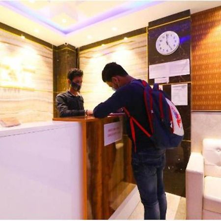 Hotel Royal Sky Luxury Near Delhi Airport Ню Делхи Екстериор снимка